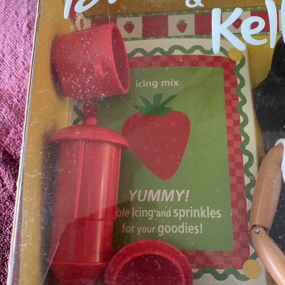 Barbie & Kelly Fun Treats 2001 - Picture 10 of 10